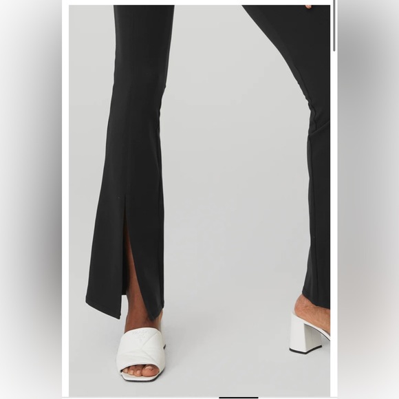 Alo Yoga Airbrush 7/8 High Waist Flutter Legging Black Size Small - Picture 4 of 7